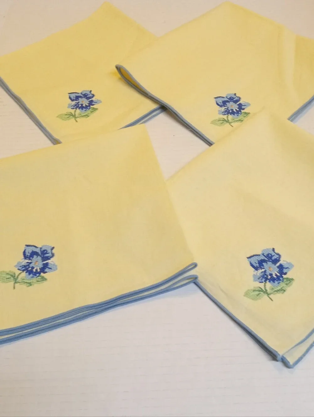 Vintage Cloth Napkins 4 Cream Color With Blue Floral Print Blue Trim 16